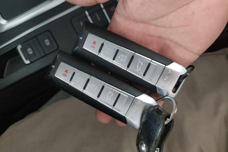 Used Wey VV6 2021 2.0T Two-Wheel Drive Smart Plus Vehicle Key