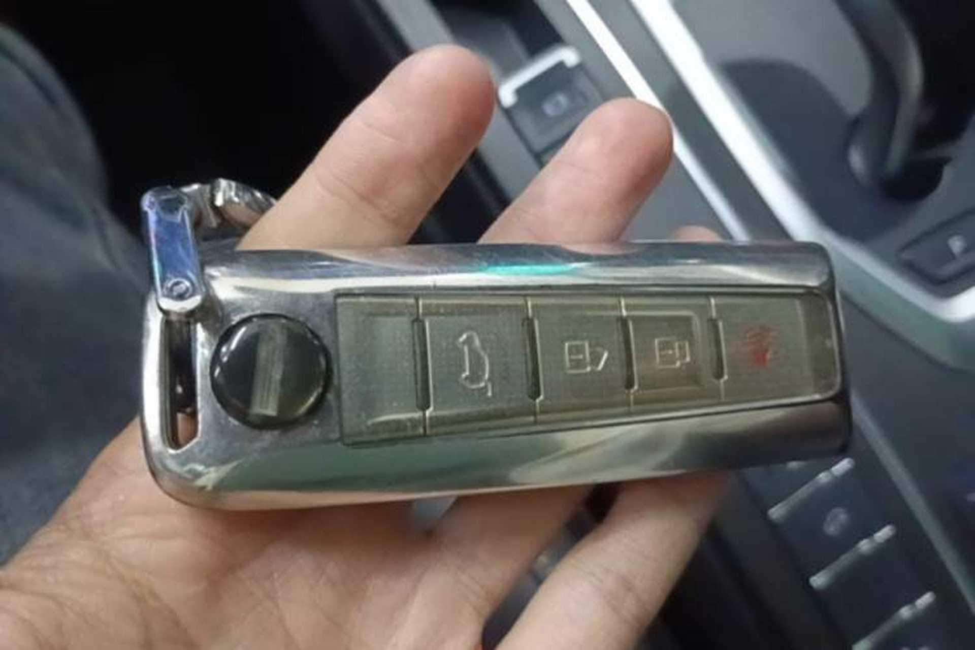 Used Wey VV6 2021 2.0T Two-Wheel Drive Smart Plus Vehicle Key