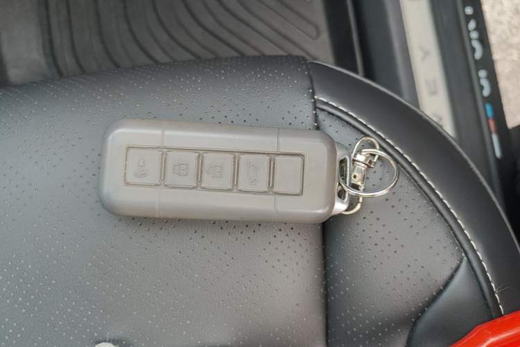 Used Wey VV6 2021 2.0T Two-Wheel Drive Smart Protection+ Vehicle Key