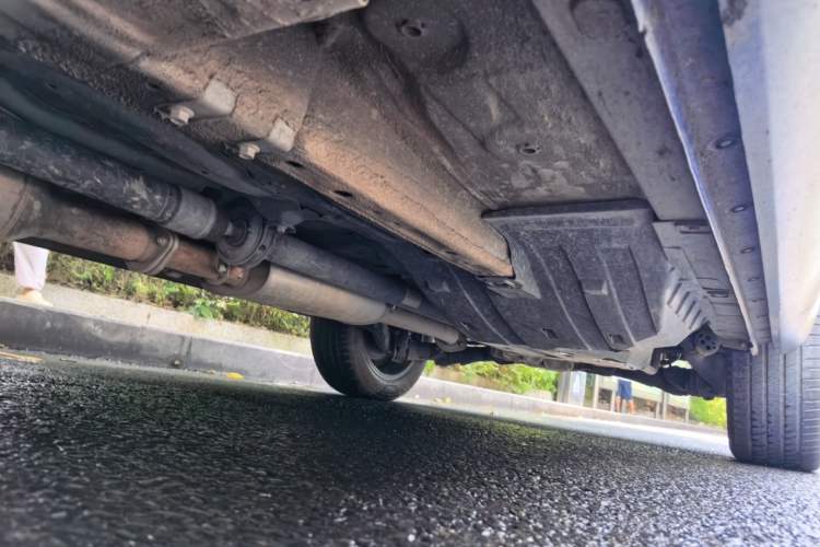 Used Wey VV6 2021 2.0T All-Wheel Drive Zhiyu+ Chassis Front Left