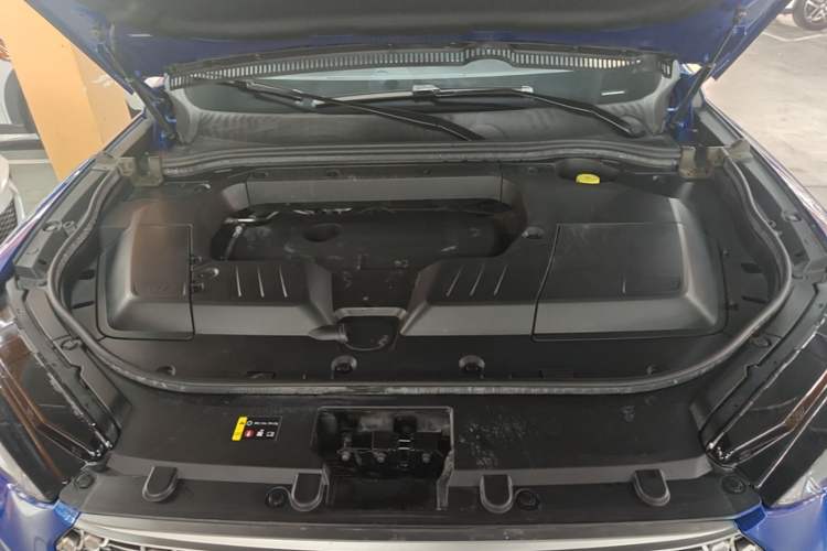 Used Wey VV6 2021 2.0T Two-Wheel Drive Smart Protection+ Engine Bay