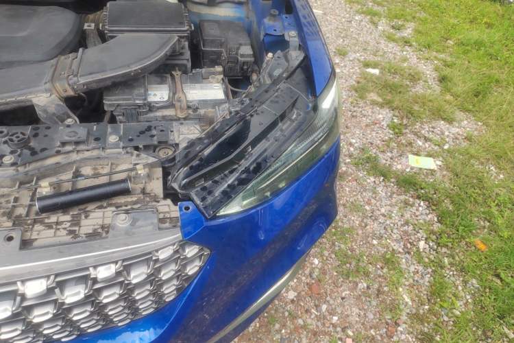 Used Wey VV6 2021 2.0T All-Wheel Drive Zhiyu+ Engine Bay Left