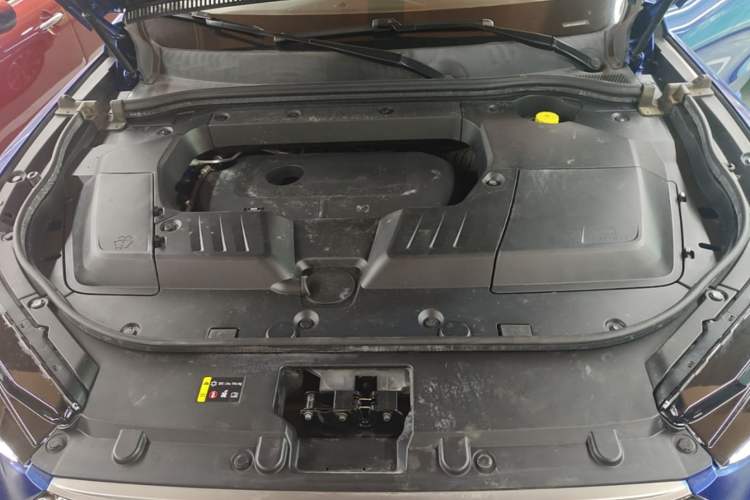 Used Wey VV6 2021 2.0T Two-Wheel Drive Smart Protection+ Engine Bay