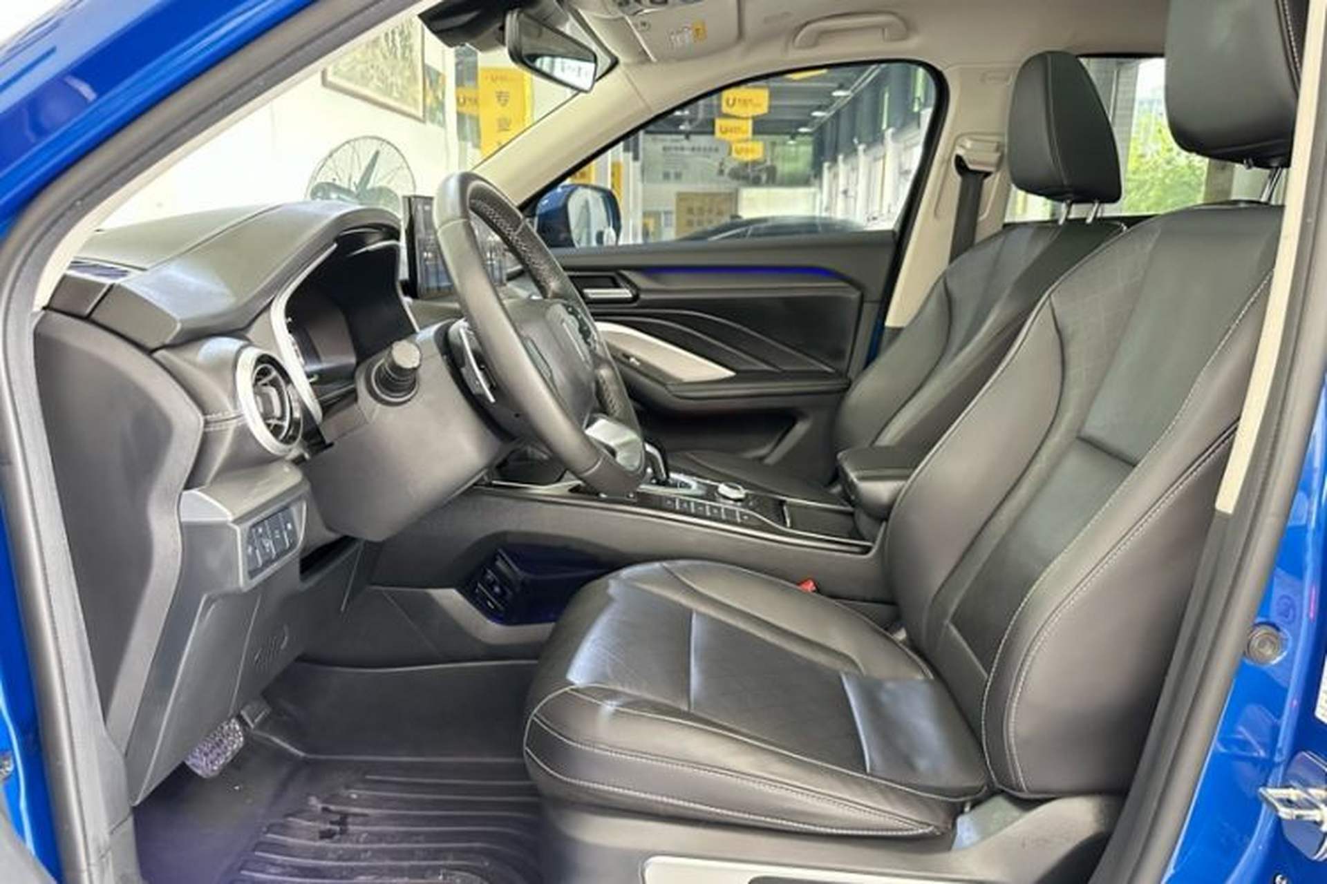 Used Wey VV6 2021 2.0T Two-Wheel Drive Smart Plus Interior 2