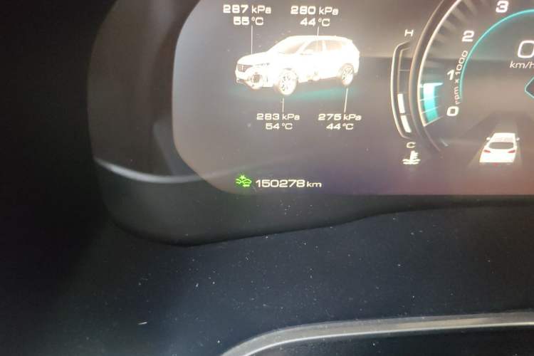 Used Wey VV6 2021 2.0T Two-Wheel Drive Smart Plus Odometer Close Up