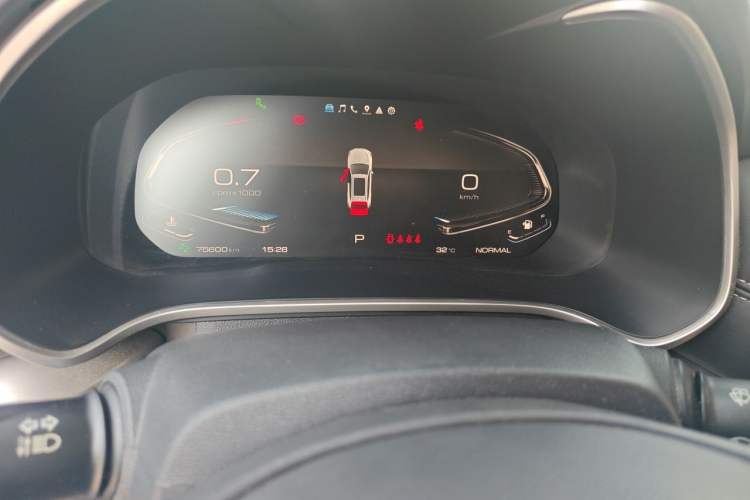 Used Wey VV6 2021 2.0T Two-Wheel Drive Smart Plus Odometer Close Up