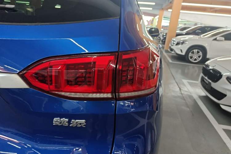 Used Wey VV6 2021 2.0T Two-Wheel Drive Smart Protection+ Right Rear Taillight
