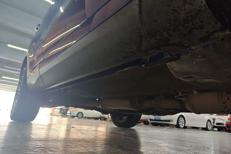 Used Wey VV6 2021 2.0T Two-Wheel Drive Smart Protection+ Right Side Sill