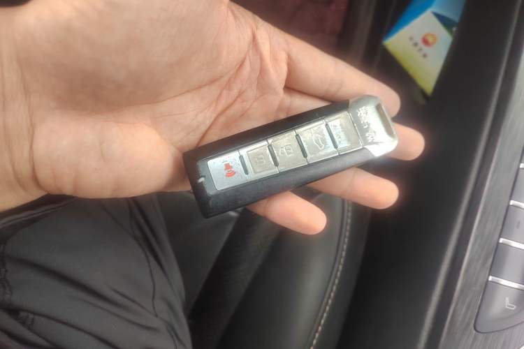 Used Wey VV6 2021 2.0T All-Wheel Drive Zhiyu+ Vehicle Key