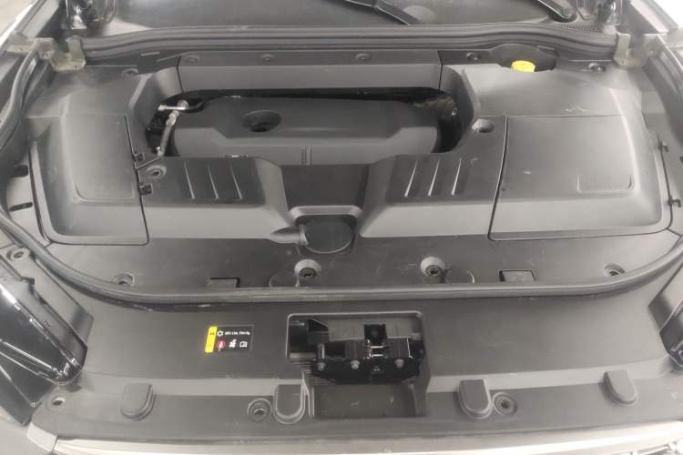 Used Wey VV6 2021 2.0T Two-Wheel Drive Smart Protection+ Engine Bay