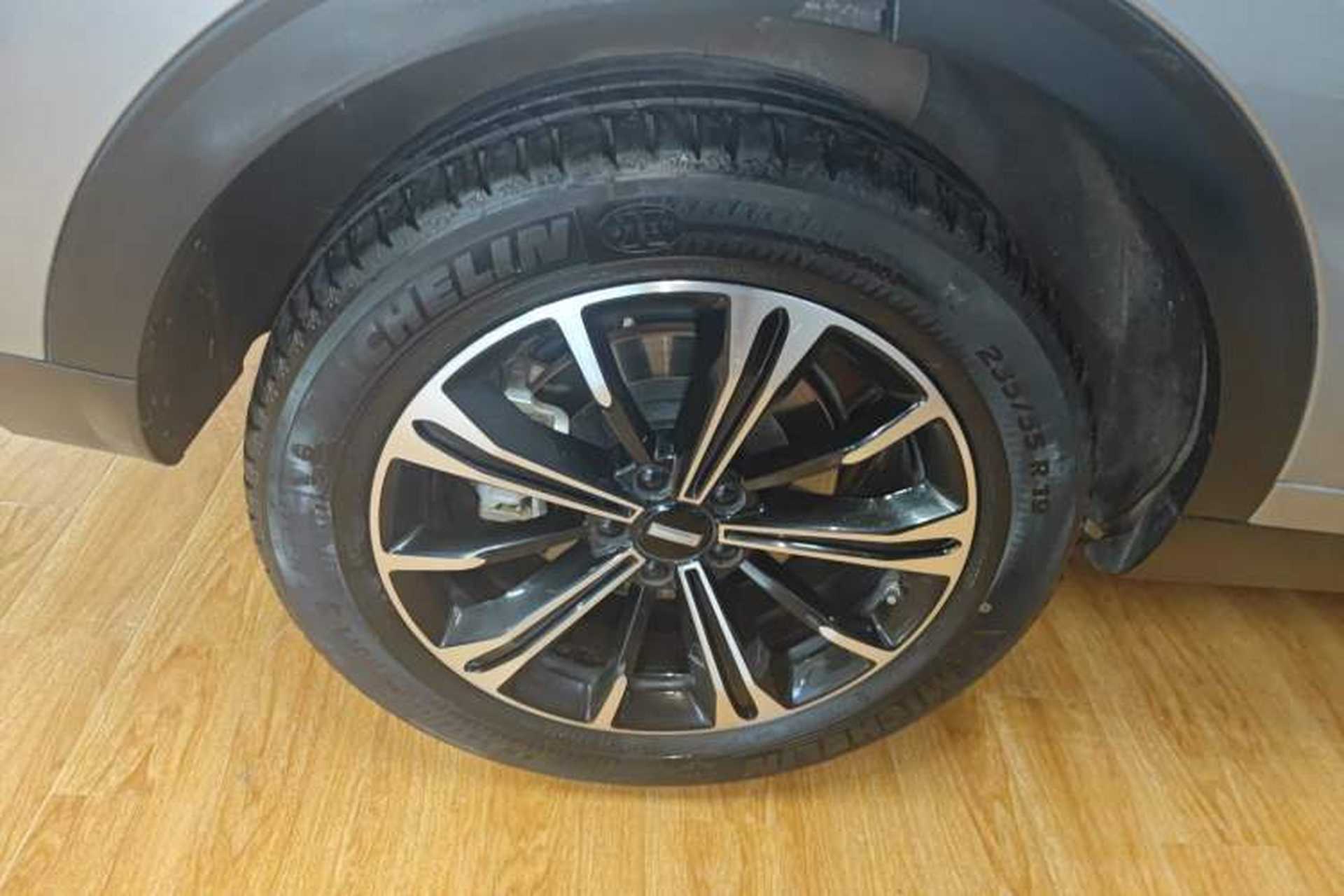 Used Wey VV6 2021 2.0T Two-Wheel Drive Smart Plus Exterior 1