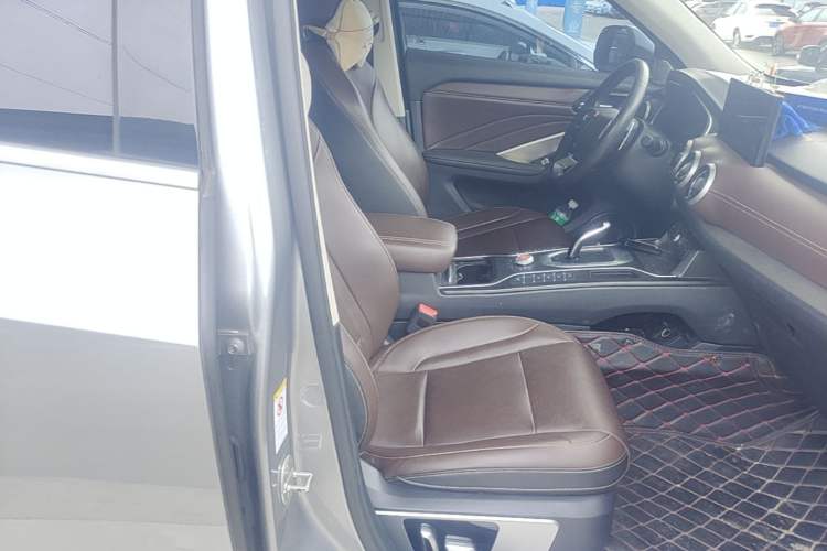 Used Wey VV6 2021 2.0T Two-Wheel Drive Smart Plus Right Front Seat