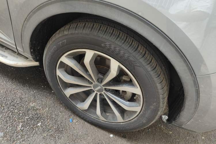 Used Wey VV6 2021 2.0T Two-Wheel Drive Smart Plus Right Front Wheel Hub