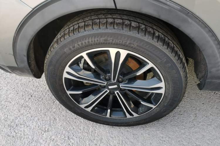 Used Wey VV6 2021 2.0T Two-Wheel Drive Smart Plus Right Rear Wheel Hub