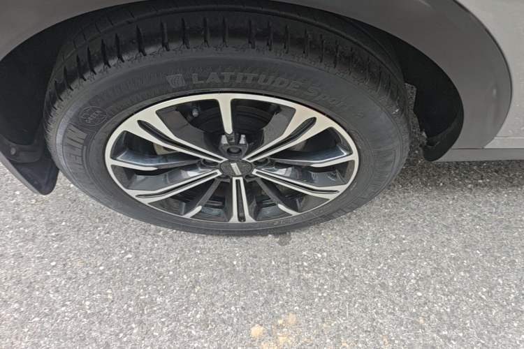 Used Wey VV6 2021 2.0T Two-Wheel Drive Smart Protection+ Right Rear Wheel Hub