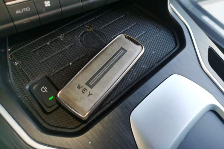Used Wey VV6 2021 2.0T Two-Wheel Drive Smart Plus Vehicle Key