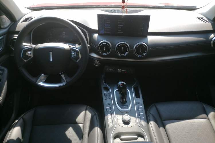 Used Wey VV6 2021 2.0T Two-Wheel Drive Smart Protection+ Center Console