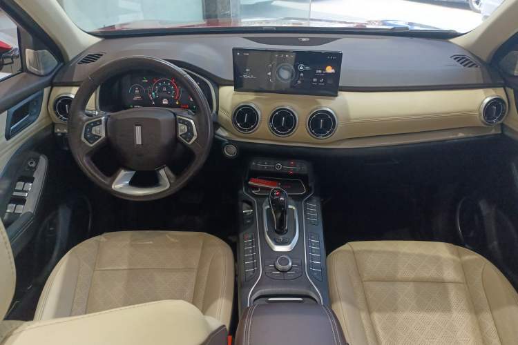 Used Wey VV6 2021 2.0T All-Wheel Drive Zhiyu+ Center Console