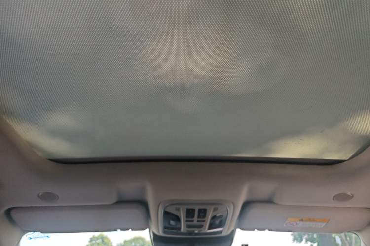 Used Wey VV6 2021 2.0T Two-Wheel Drive Smart Plus Headliner