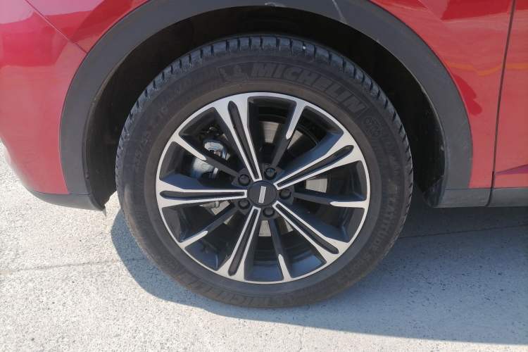 Used Wey VV6 2021 2.0T Two-Wheel Drive Smart Protection+ Left Front Wheel Hub
