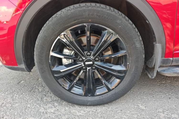 Used Wey VV6 2021 2.0T Two-Wheel Drive Smart Plus Left Front Wheel Hub