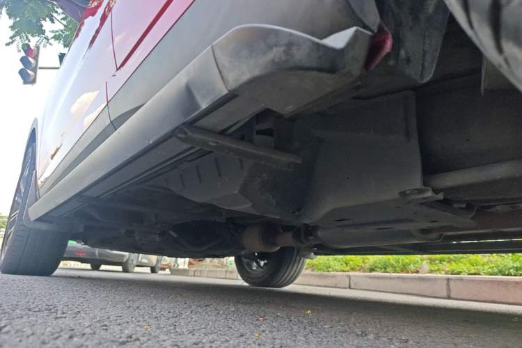 Used Wey VV6 2021 2.0T Two-Wheel Drive Smart Plus Left Side Sill