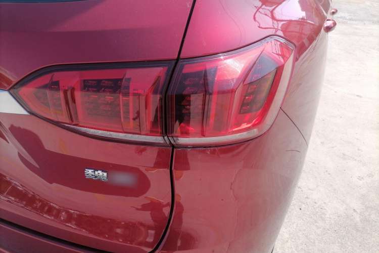 Used Wey VV6 2021 2.0T Two-Wheel Drive Smart Protection+ Right Rear Taillight