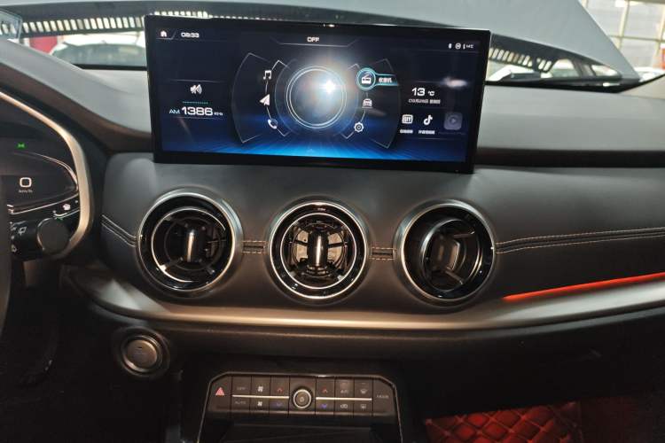 Used Wey VV6 2021 2.0T Two-Wheel Drive Smart Plus Audio And AC Panel