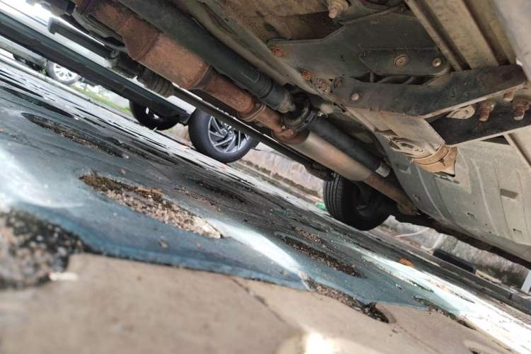 Used Wey VV6 2021 2.0T All-Wheel Drive Zhiyu+ Chassis Front Left