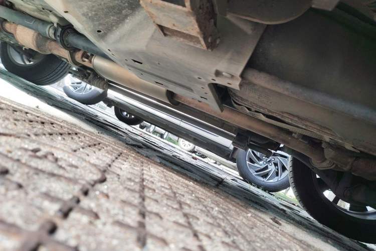 Used Wey VV6 2021 2.0T All-Wheel Drive Zhiyu+ Chassis Rear Left