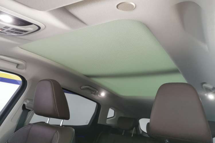 Used Wey VV6 2021 2.0T Two-Wheel Drive Smart Plus Headliner