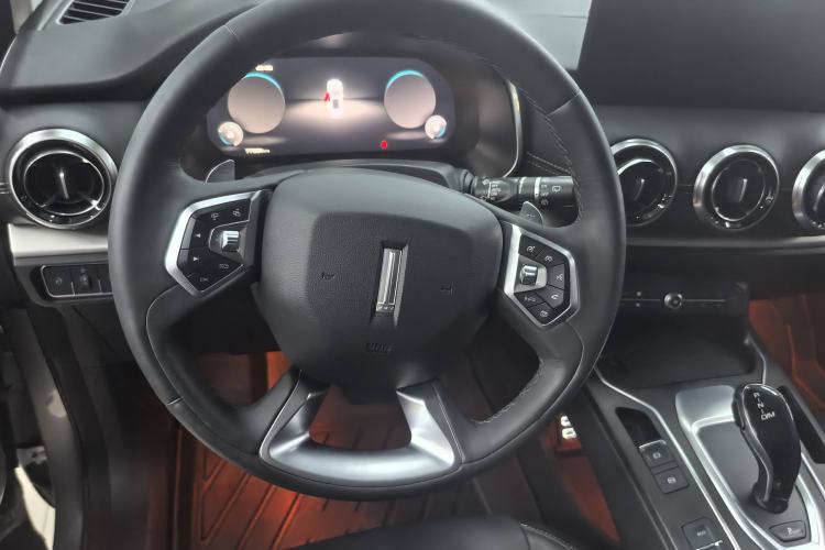Used Wey VV6 2021 2.0T Two-Wheel Drive Smart Plus Interior 2