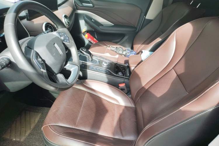 Used Wey VV6 2021 2.0T All-Wheel Drive Zhiyu+ Left Front Seat