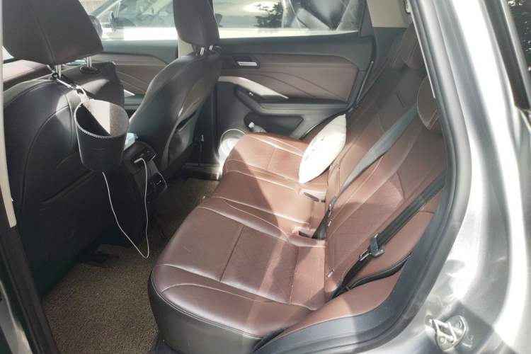 Used Wey VV6 2021 2.0T All-Wheel Drive Zhiyu+ Left Rear Seat