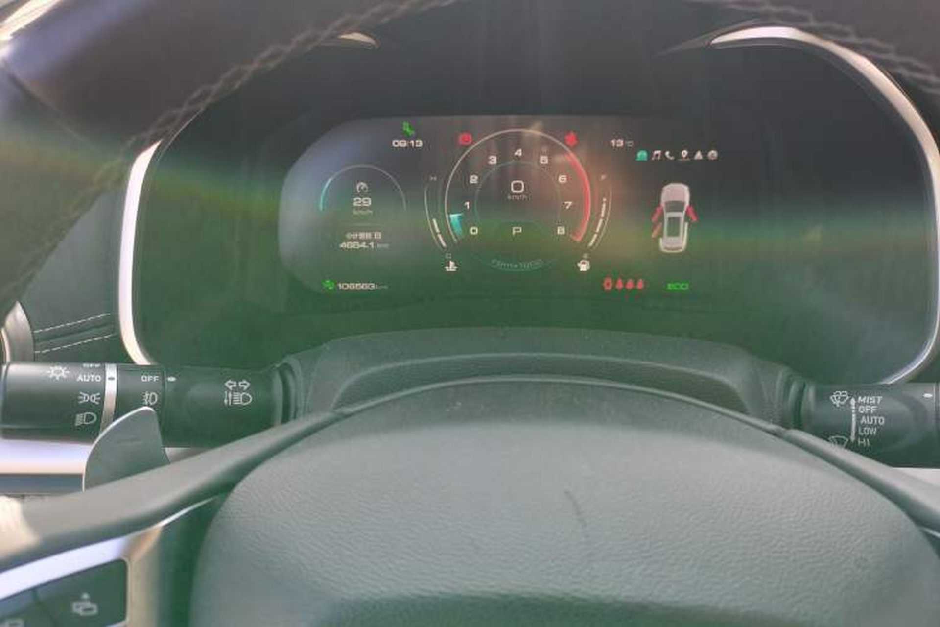 Used Wey VV6 2021 2.0T Two-Wheel Drive Smart Plus Odometer Close Up