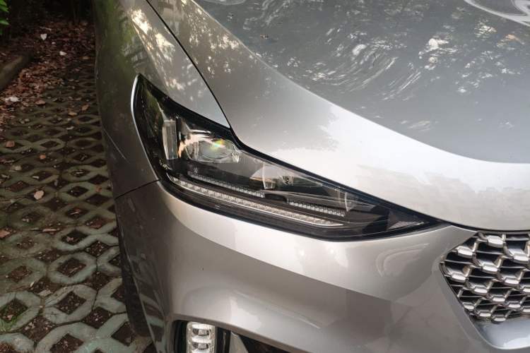 Used Wey VV6 2021 2.0T Two-Wheel Drive Smart Plus Right Front Headlight