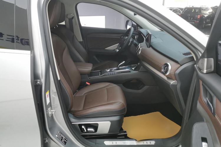 Used Wey VV6 2021 2.0T Two-Wheel Drive Smart Plus Right Front Seat