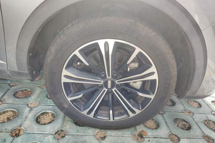 Used Wey VV6 2021 2.0T All-Wheel Drive Zhiyu+ Right Front Wheel Hub