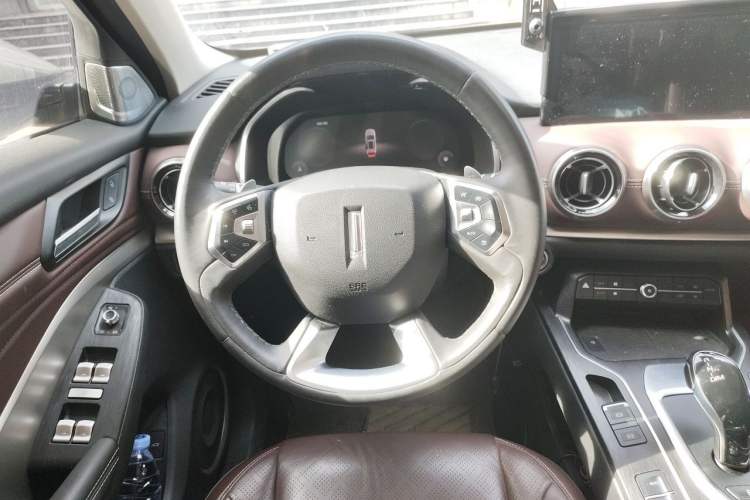 Used Wey VV6 2021 2.0T All-Wheel Drive Zhiyu+ Steering Wheel