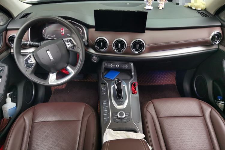 Used Wey VV6 2021 2.0T Two-Wheel Drive Smart Plus Center Console