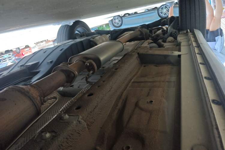 Used Wey VV6 2021 2.0T Two-Wheel Drive Smart Protection+ Chassis Front Right
