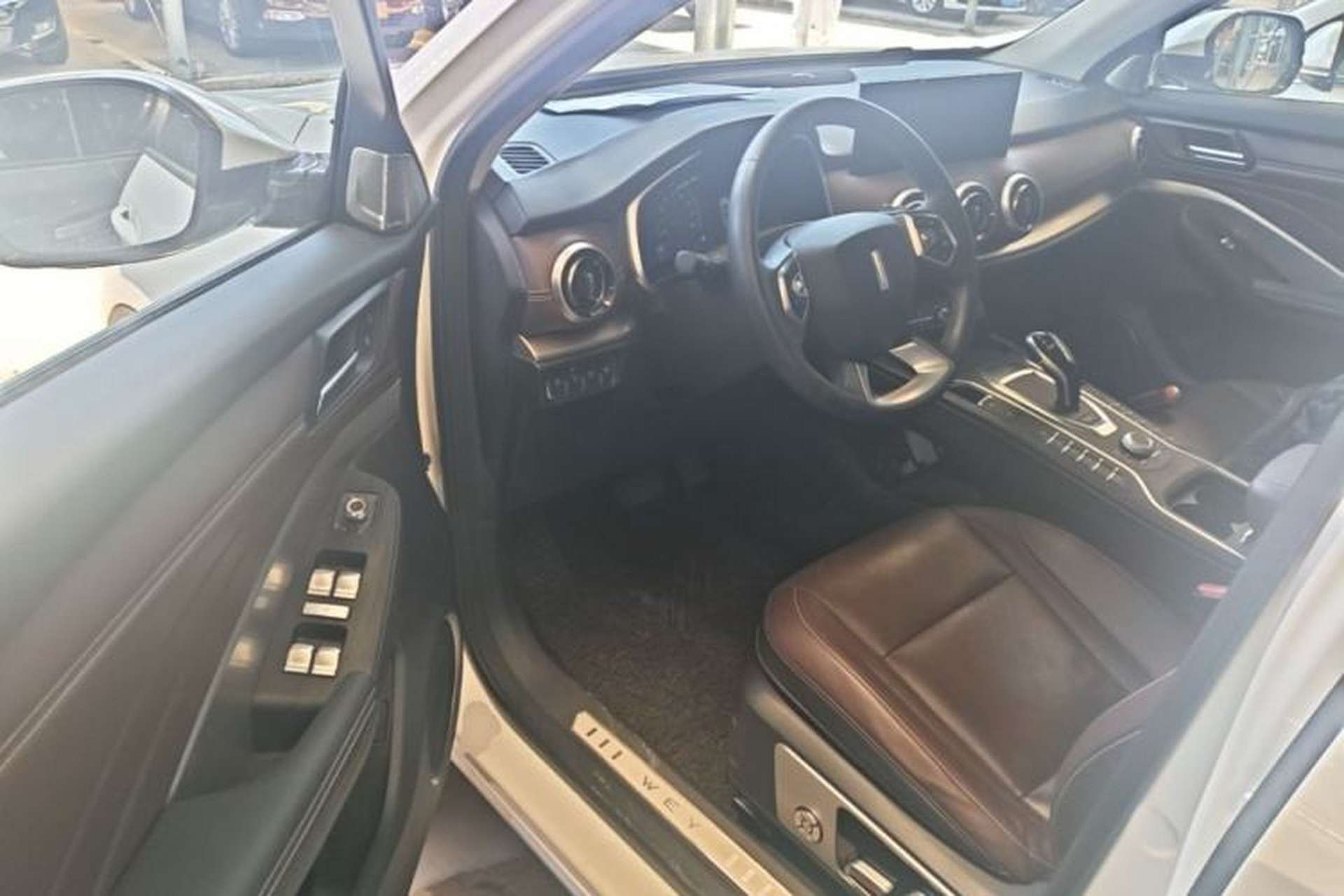 Used Wey VV6 2021 2.0T Two-Wheel Drive Smart Plus Driver Seat