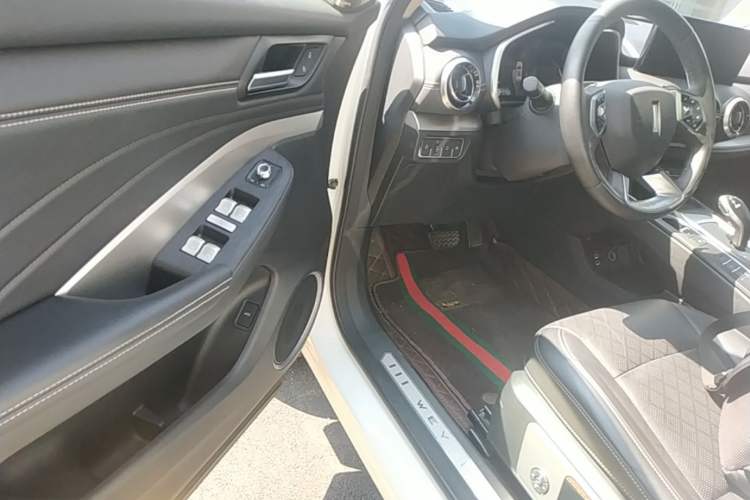 Used Wey VV6 2021 2.0T Two-Wheel Drive Smart Plus Driver Seat