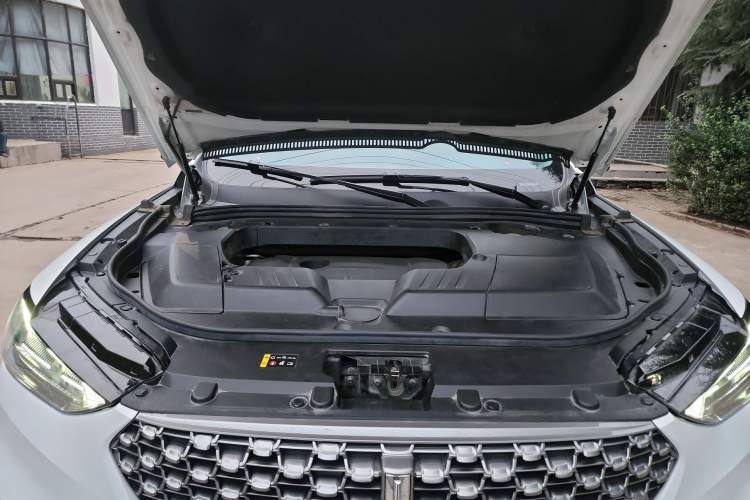 Used Wey VV6 2021 2.0T Two-Wheel Drive Smart Protection+ Engine Bay