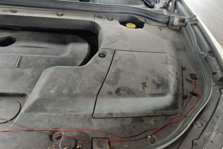 Used Wey VV6 2021 2.0T Two-Wheel Drive Smart Plus Engine Bay Left