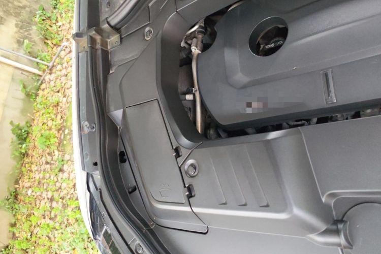 Used Wey VV6 2021 2.0T Two-Wheel Drive Smart Plus Engine Bay Right