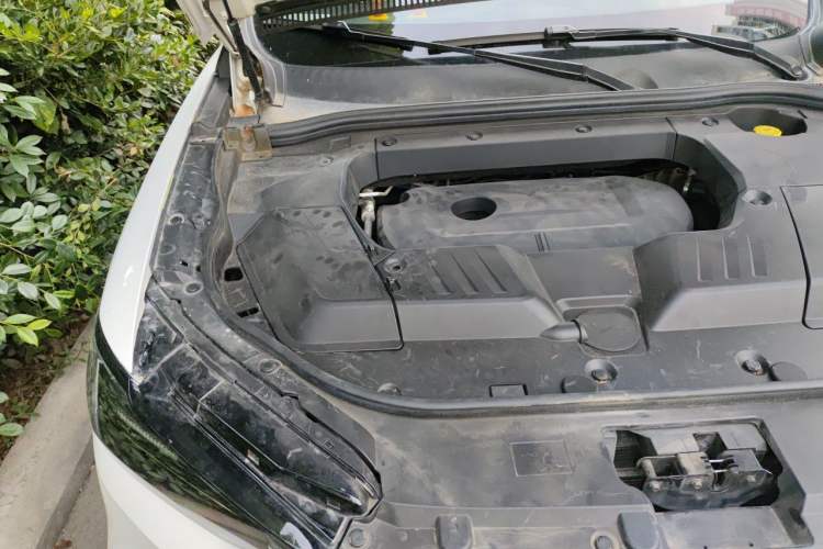 Used Wey VV6 2021 2.0T Two-Wheel Drive Smart Plus Engine Bay Right