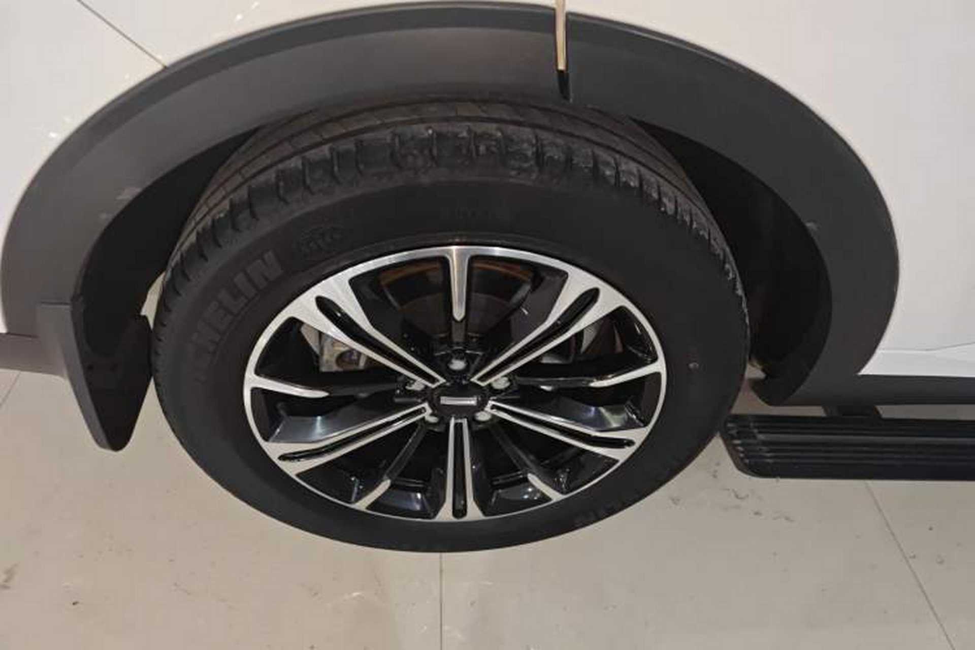 Used Wey VV6 2021 2.0T Two-Wheel Drive Smart Protection+ Exterior 2