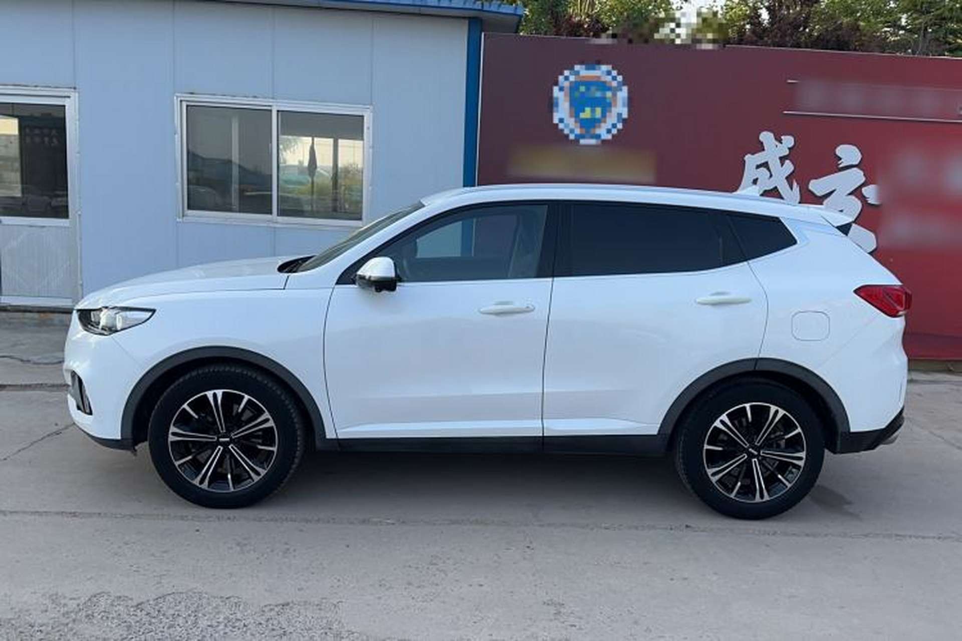Used Wey VV6 2021 2.0T Two-Wheel Drive Smart Plus Exterior 4