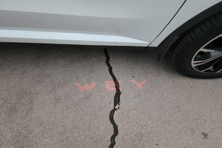 Used Wey VV6 2021 2.0T Two-Wheel Drive Smart Protection+ Exterior 9